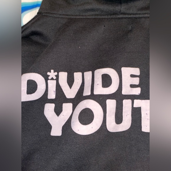 Divide The Youth Full Zip Up Sweater | Large in men’s - Picture 5 of 7